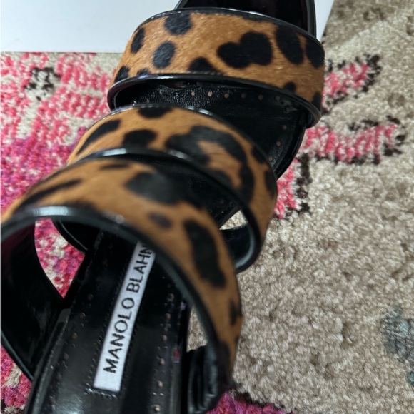 ✨ MANOLO BLAHNIK✨ Cisto Leopard Animal Print Calf Hair heels sandals $895 Retail - Picture 2 of 11